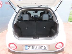HYUNDAI Casper - Vista 10