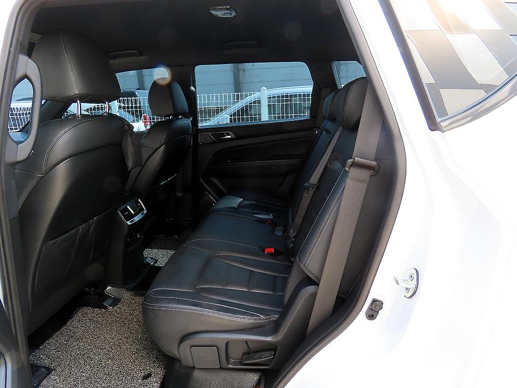 Ssangyong Rexton - Vista 6