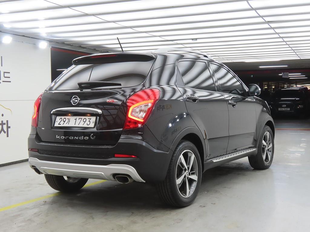 Ssangyong Korando - Vista 4