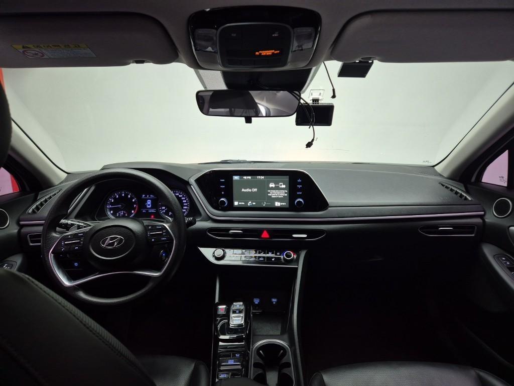 HYUNDAI Sonata - Vista 8