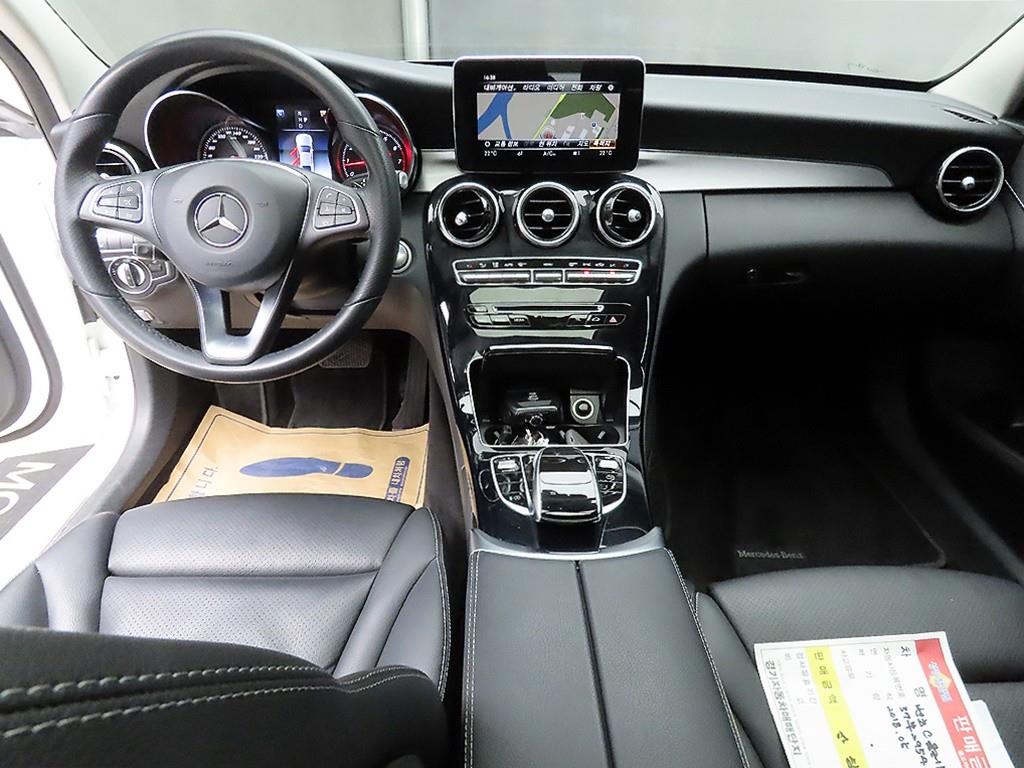Mercedes Benz C Class - Vista 7