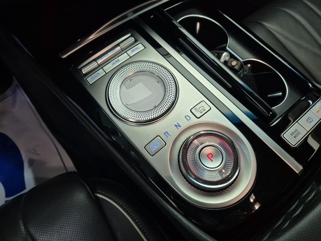 Genesis G80 - Vista 8