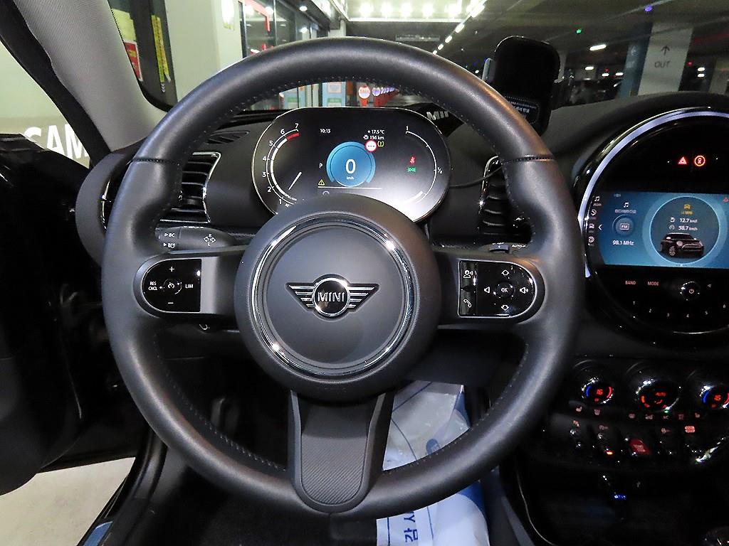 Mini Clubman - Vista 8