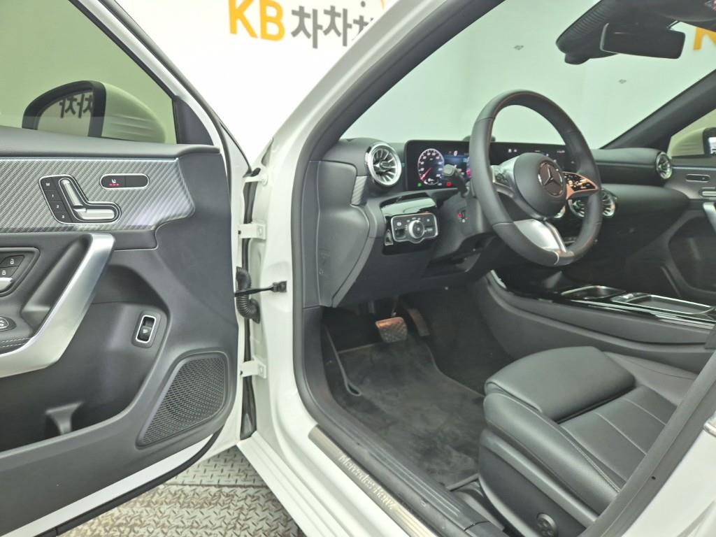 Mercedes Benz A Class 2024 Blanco - Importación desde Corea - HF Imports Iquique - Foto 19
