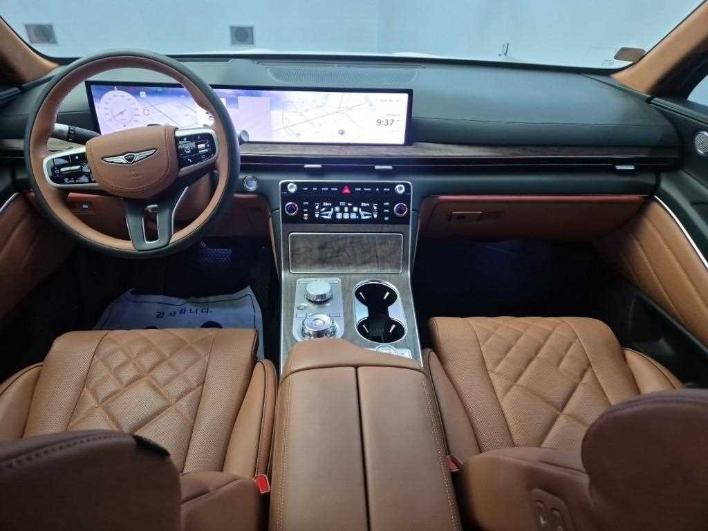 Genesis GV80 - Vista 7
