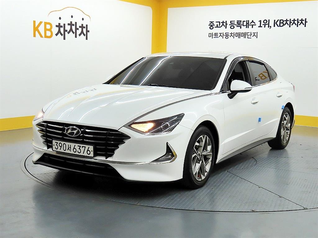 HYUNDAI Sonata - Vista 2