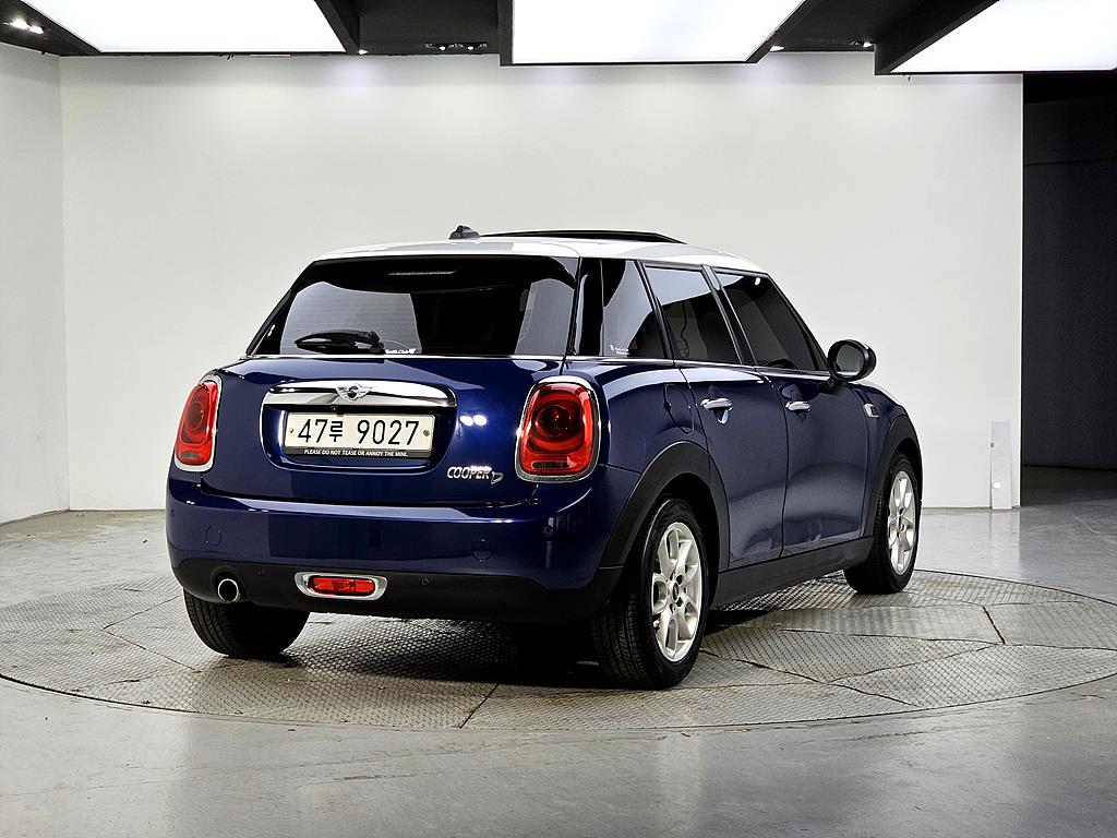 Mini Cooper - Vista 4
