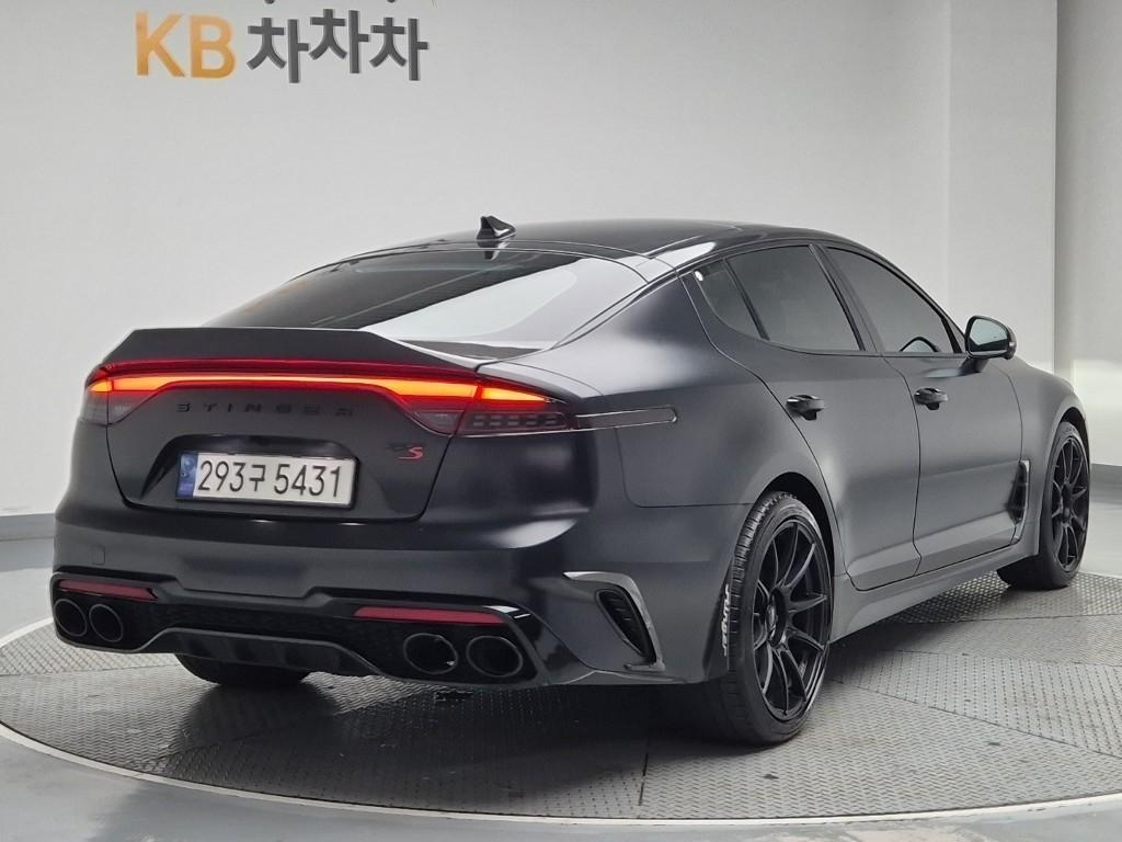 KIA Stinger - Vista 3