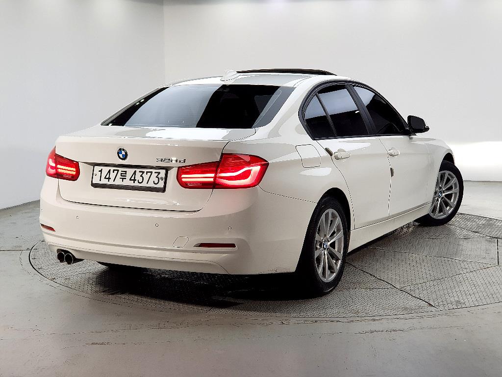 BMW 3 series - Vista 4