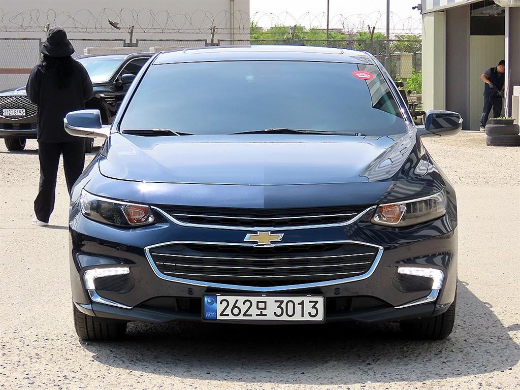 Chevrolet Malibu 2017 Azul - Importación desde Corea - HF Imports Iquique - Foto 1
