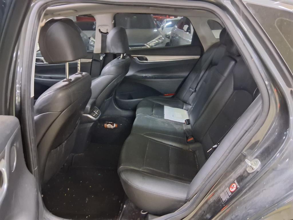 HYUNDAI Grandeur - Vista 7