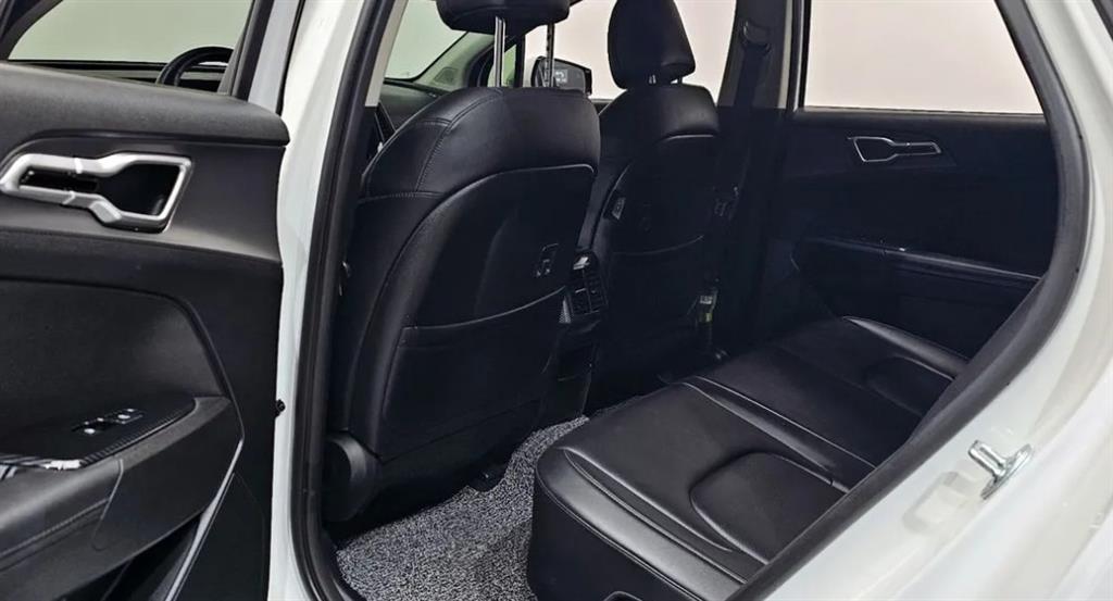 KIA Sportage - Vista 11