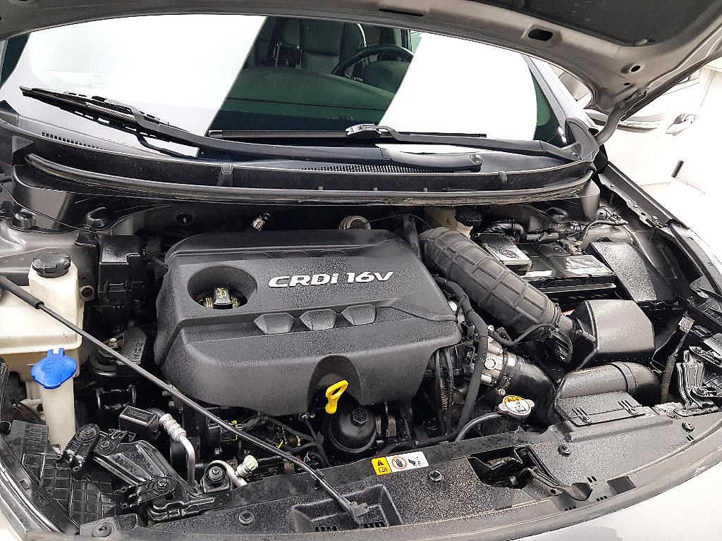 HYUNDAI i30 - Vista 6