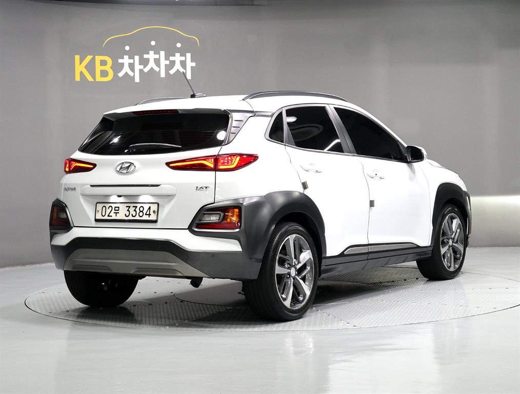 HYUNDAI Kona - Vista 3