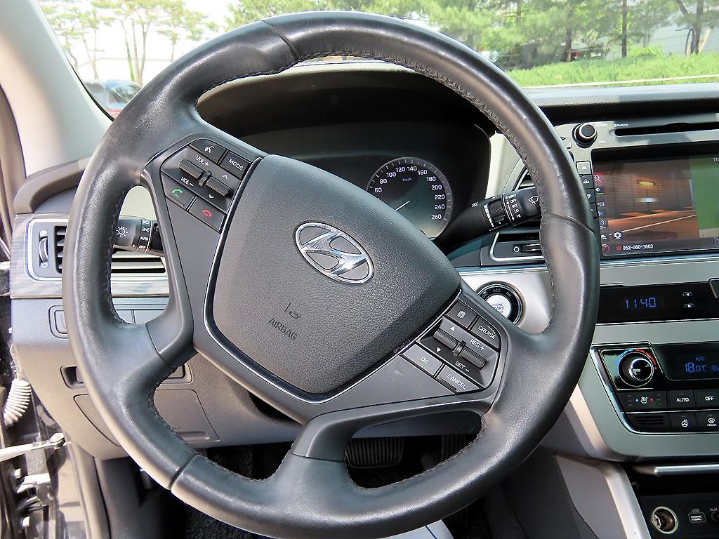 HYUNDAI Sonata - Vista 8