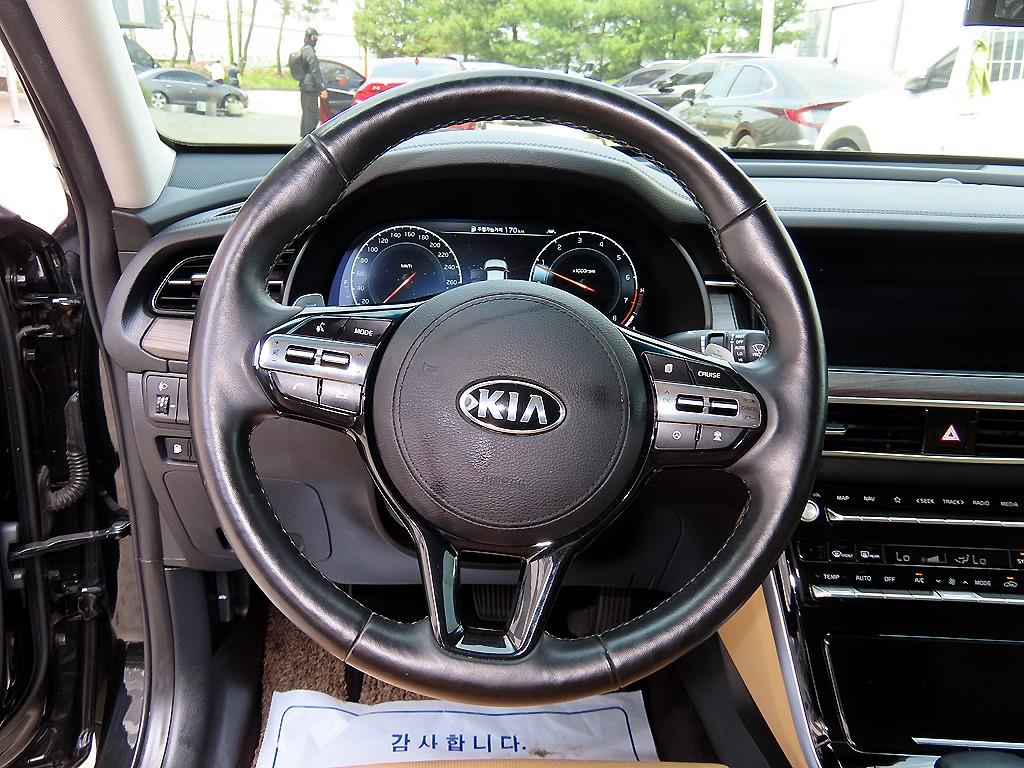 KIA K7 - Vista 8