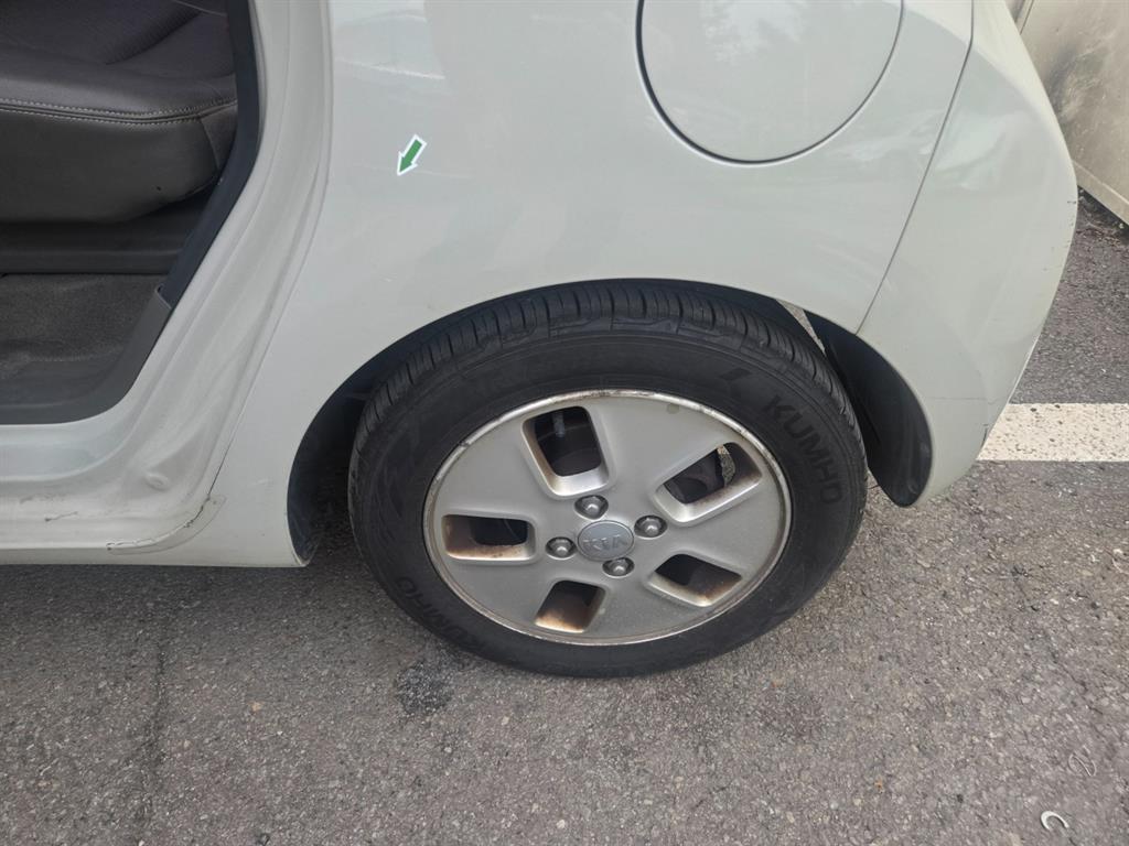 KIA Ray - Vista 10
