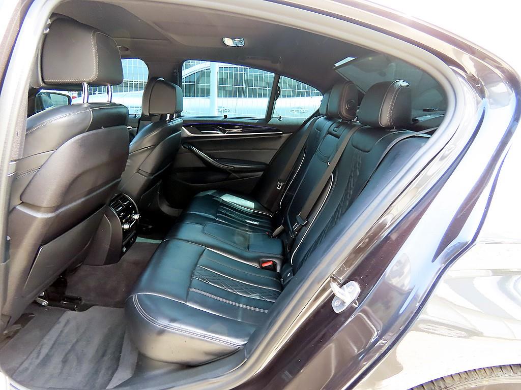 BMW 5 Series - Vista 6