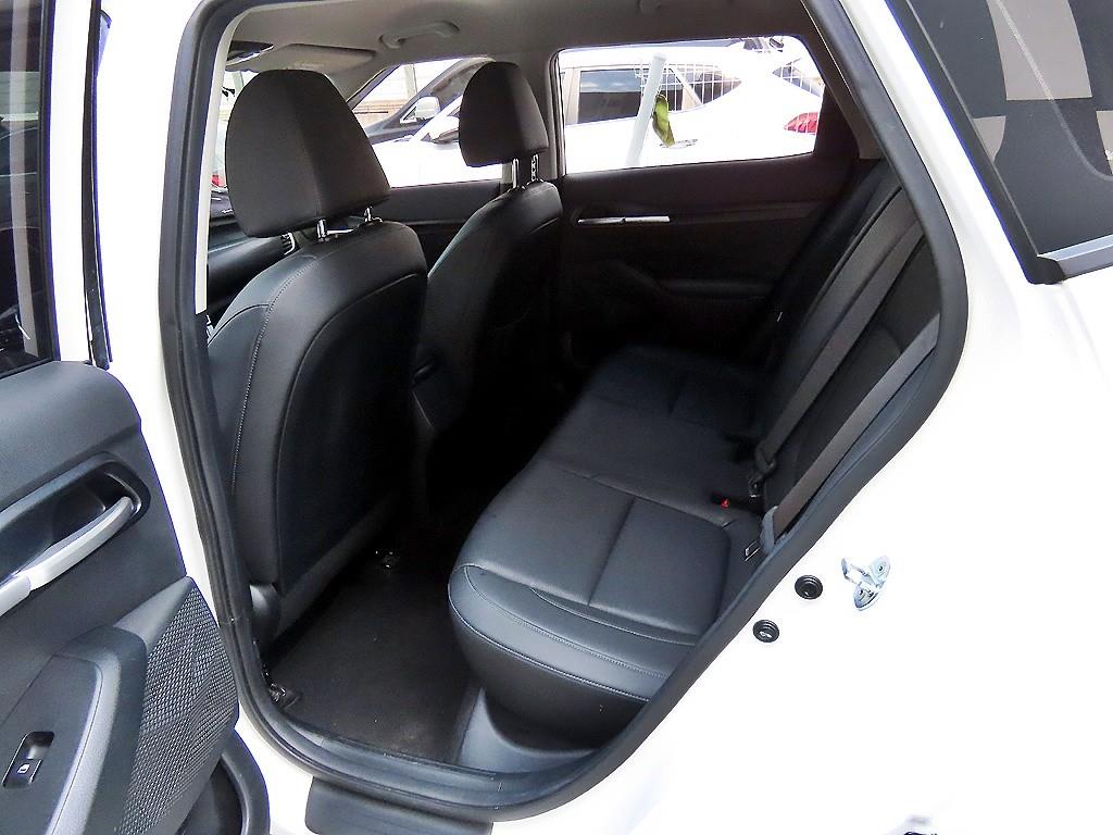 KIA Seltos - Vista 6