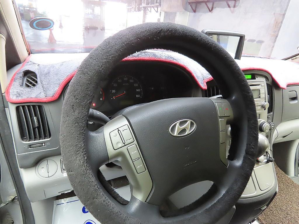 HYUNDAI Starex 2015 Gris - Importación desde Corea - HF Imports Iquique - Foto 10