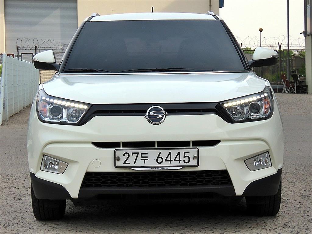 Ssangyong Tivoli 2017 Blanco - Importación desde Corea - HF Imports Iquique - Foto 1