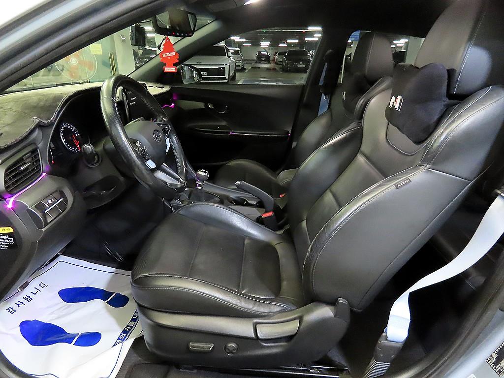 HYUNDAI Veloster - Vista 6