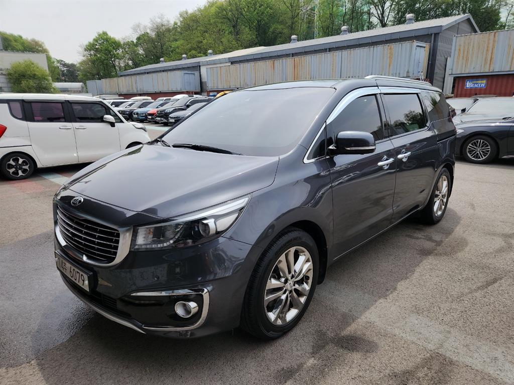 KIA Carnival 2018 Gris - Importación desde Corea - HF Imports Iquique - Foto 1
