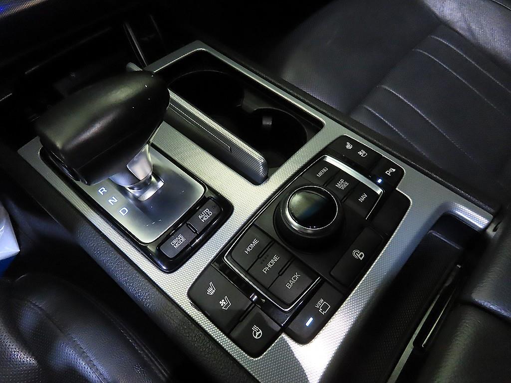 Genesis G80 - Vista 12