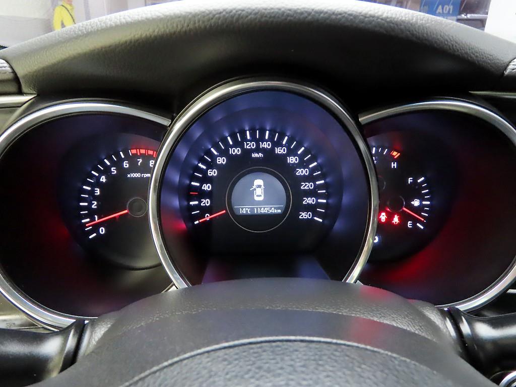 KIA K5 - Vista 5