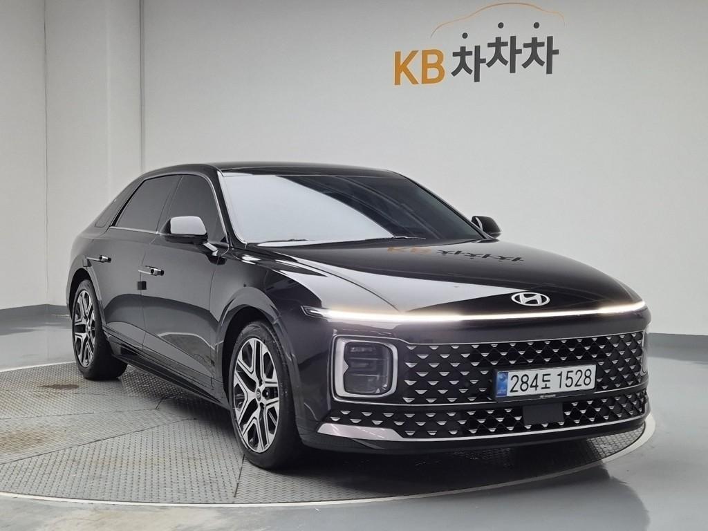 HYUNDAI Grandeur - Vista 2