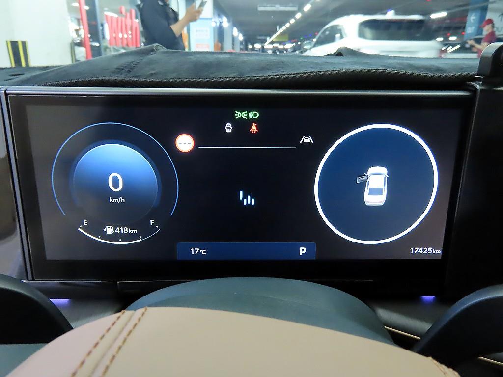 HYUNDAI Grandeur - Vista 9