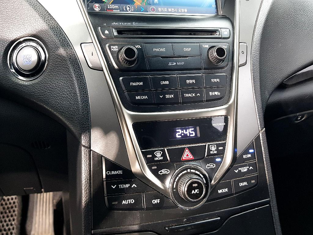 HYUNDAI Grandeur - Vista 12