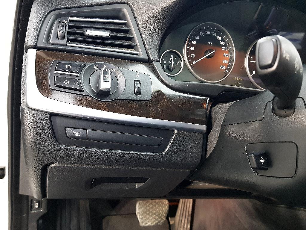 BMW 5 Series - Vista 11