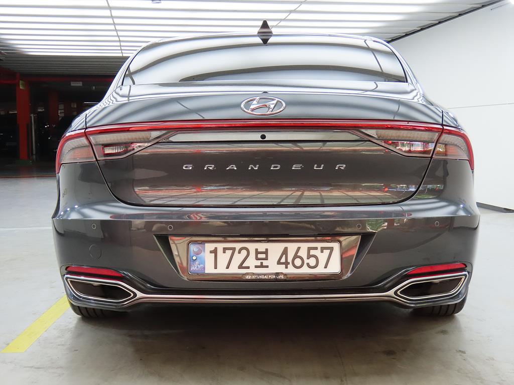 HYUNDAI Grandeur - Vista 3