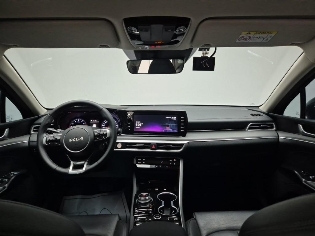 KIA K5 - Vista 6