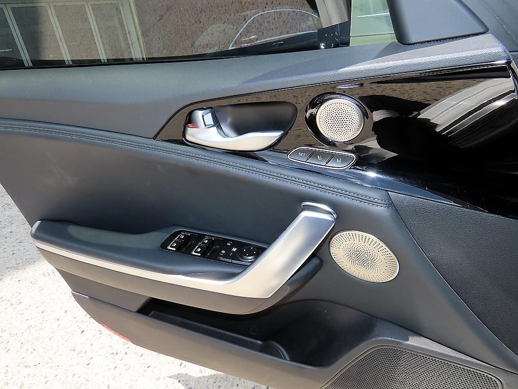 KIA Stinger - Vista 11