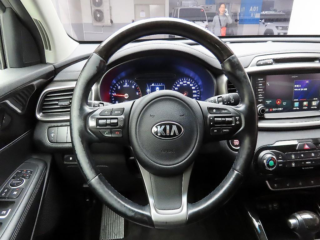 KIA Sorento - Vista 7