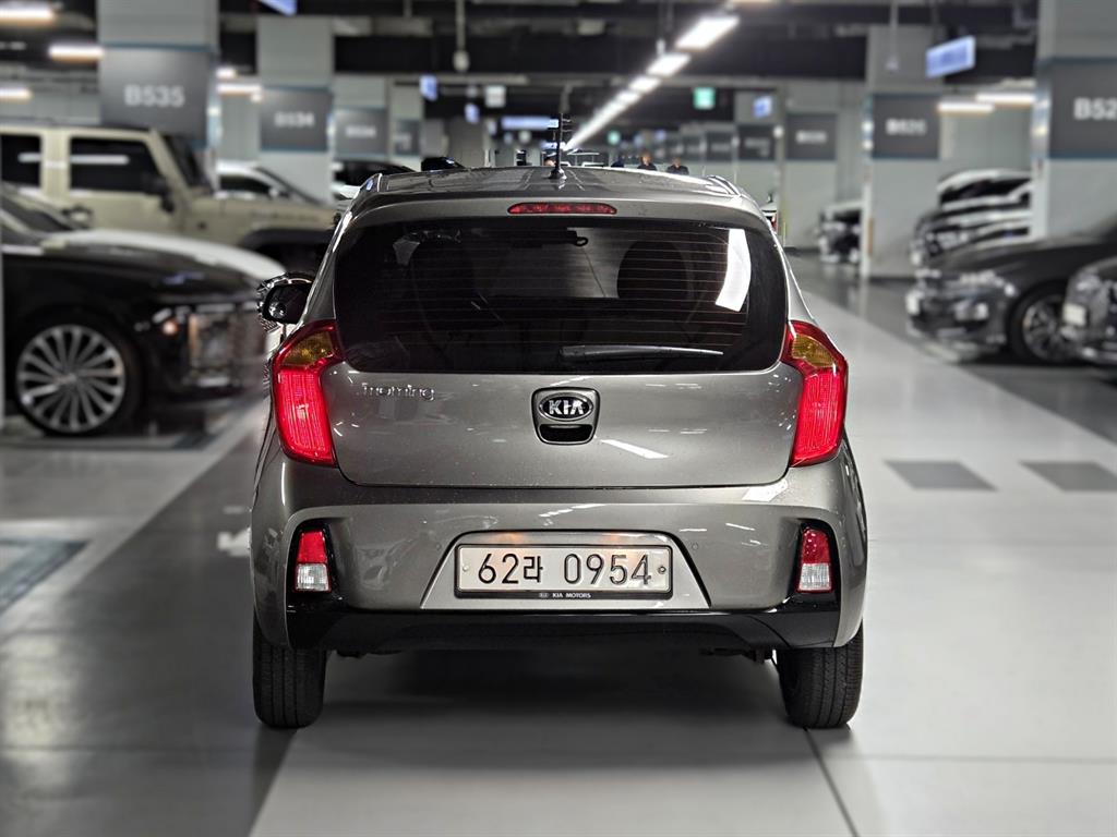 KIA Morning - Vista 4