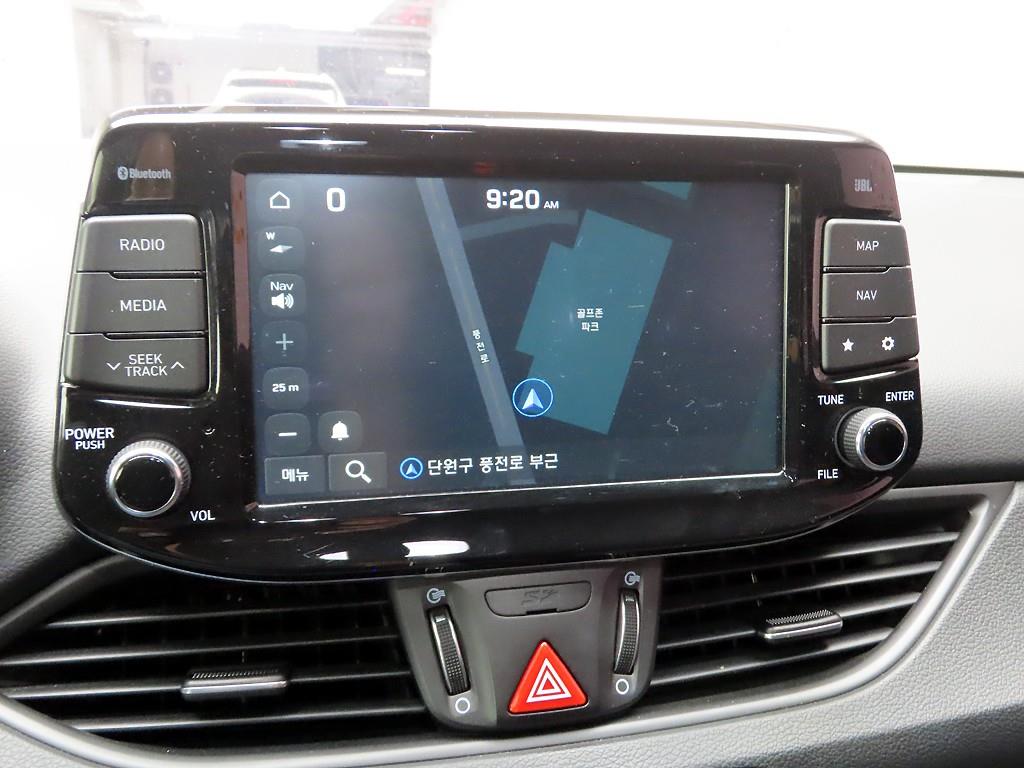 HYUNDAI i30 - Vista 8