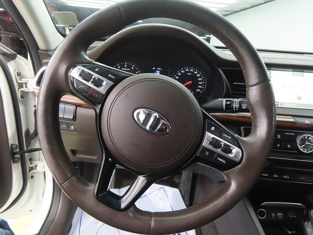 KIA K7 - Vista 8
