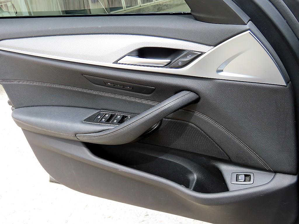 BMW 5 Series - Vista 12