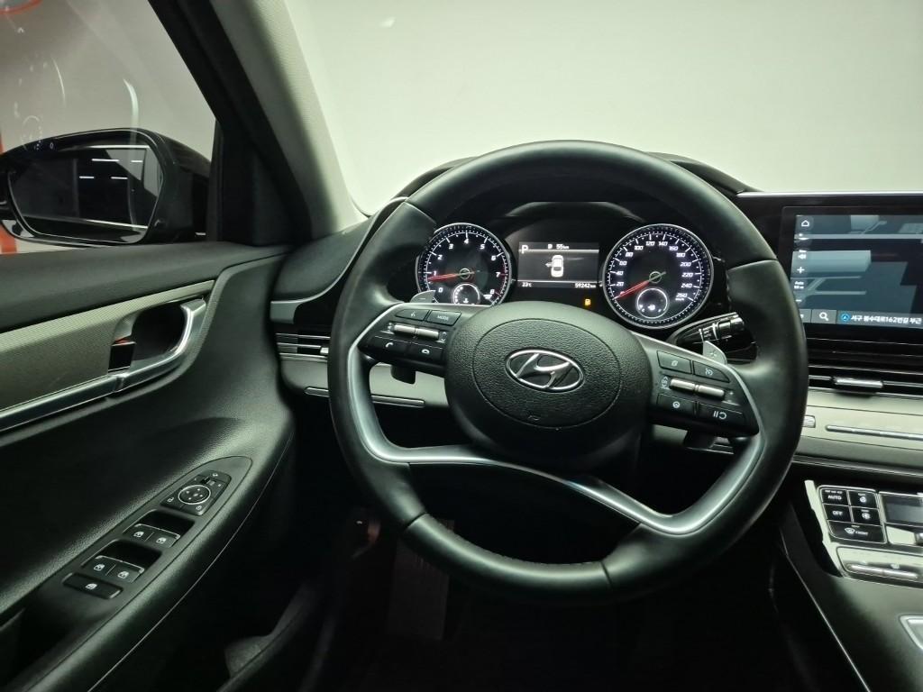 HYUNDAI Grandeur - Vista 8