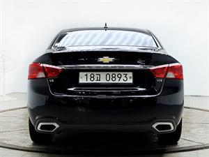 Chevrolet Impala - Vista 6