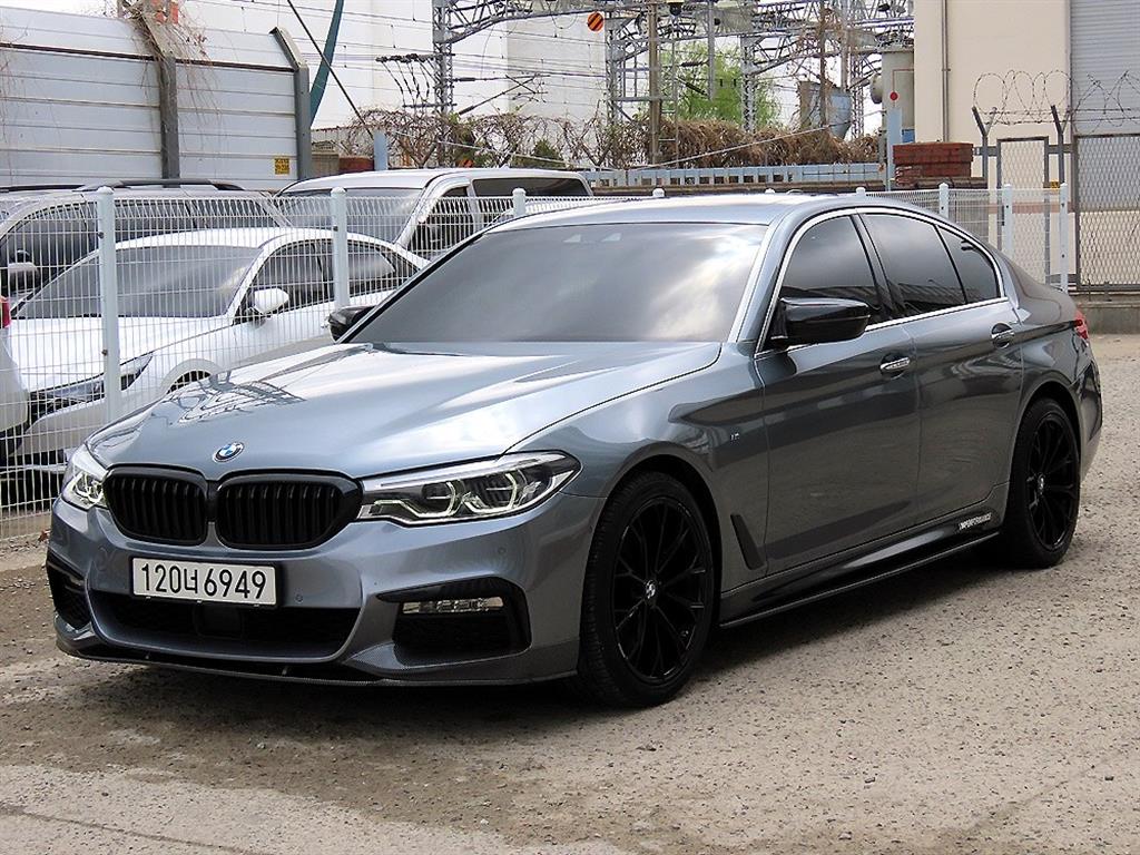 BMW 5 Series 2018 Gris - Importación desde Corea - HF Imports Iquique - Foto 1