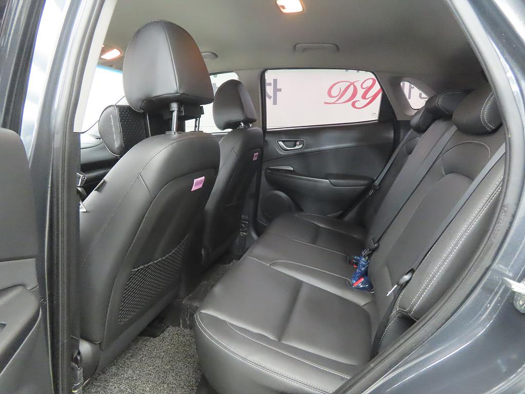 HYUNDAI Kona - Vista 6