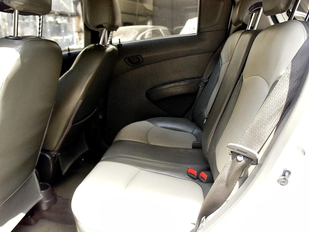 Chevrolet Spark - Vista 11