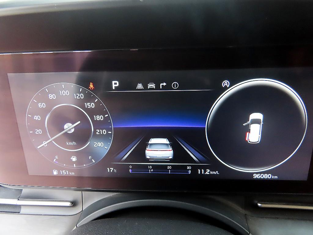 KIA Carnival - Vista 10