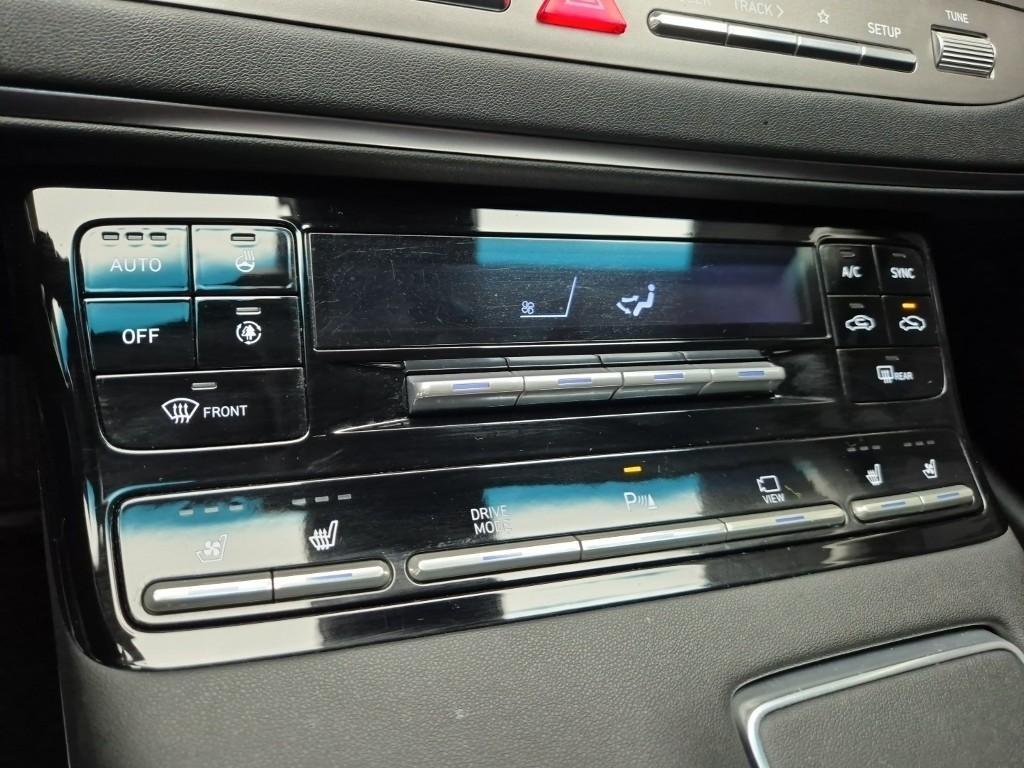 HYUNDAI Grandeur - Vista 12