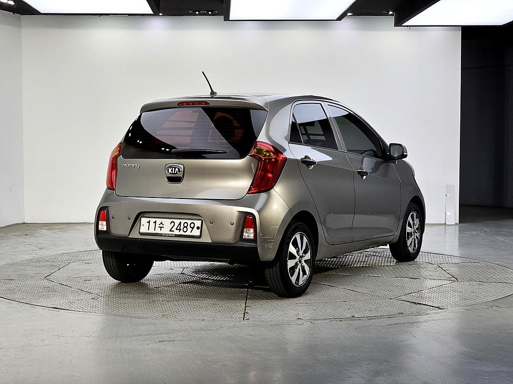 KIA Morning - Vista 4