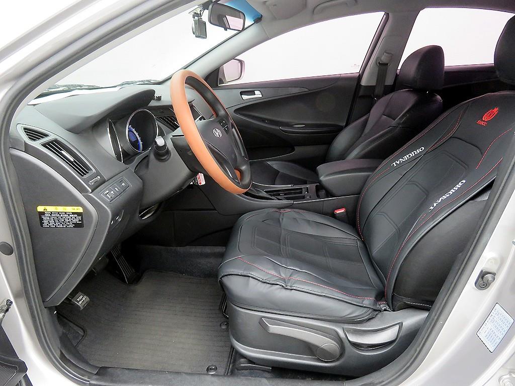 HYUNDAI Sonata - Vista 5